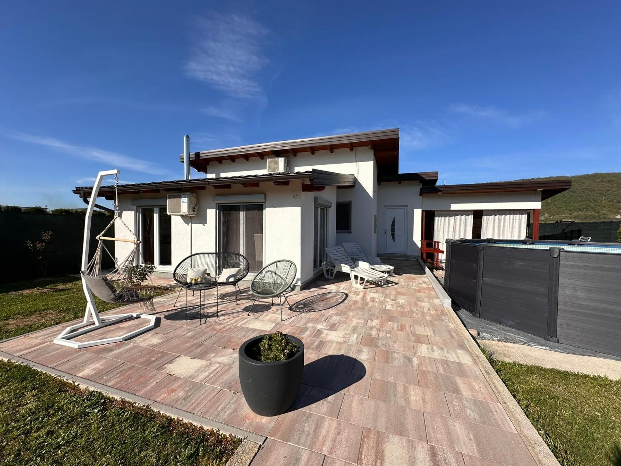 Holiday Home Emma Бихач Экстерьер фото
