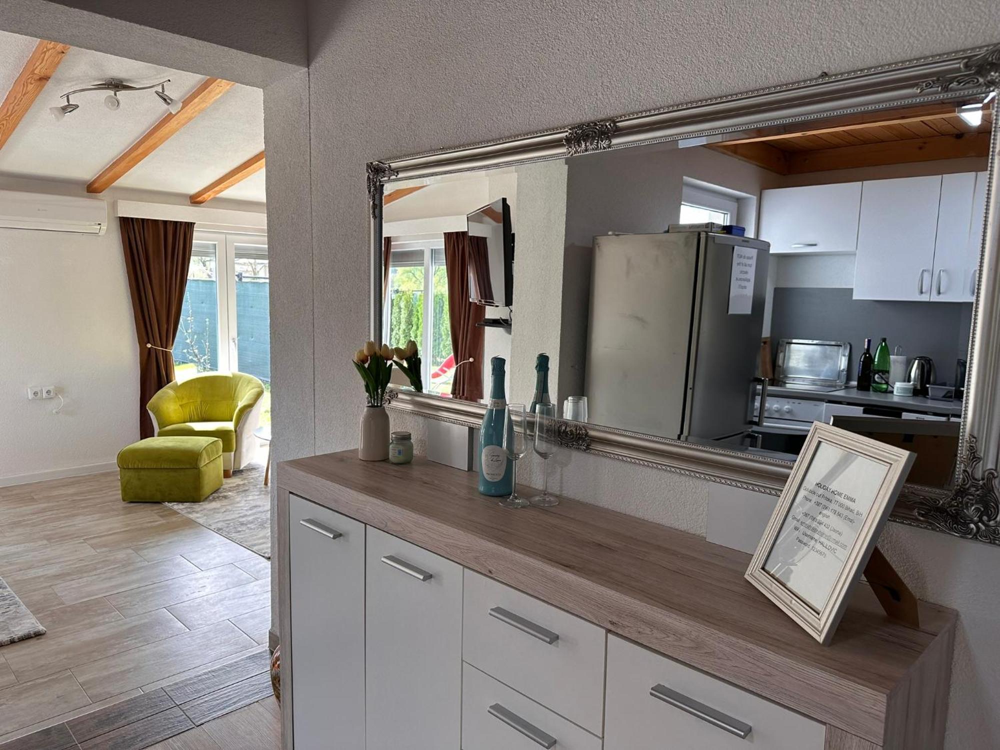 Holiday Home Emma Бихач Экстерьер фото