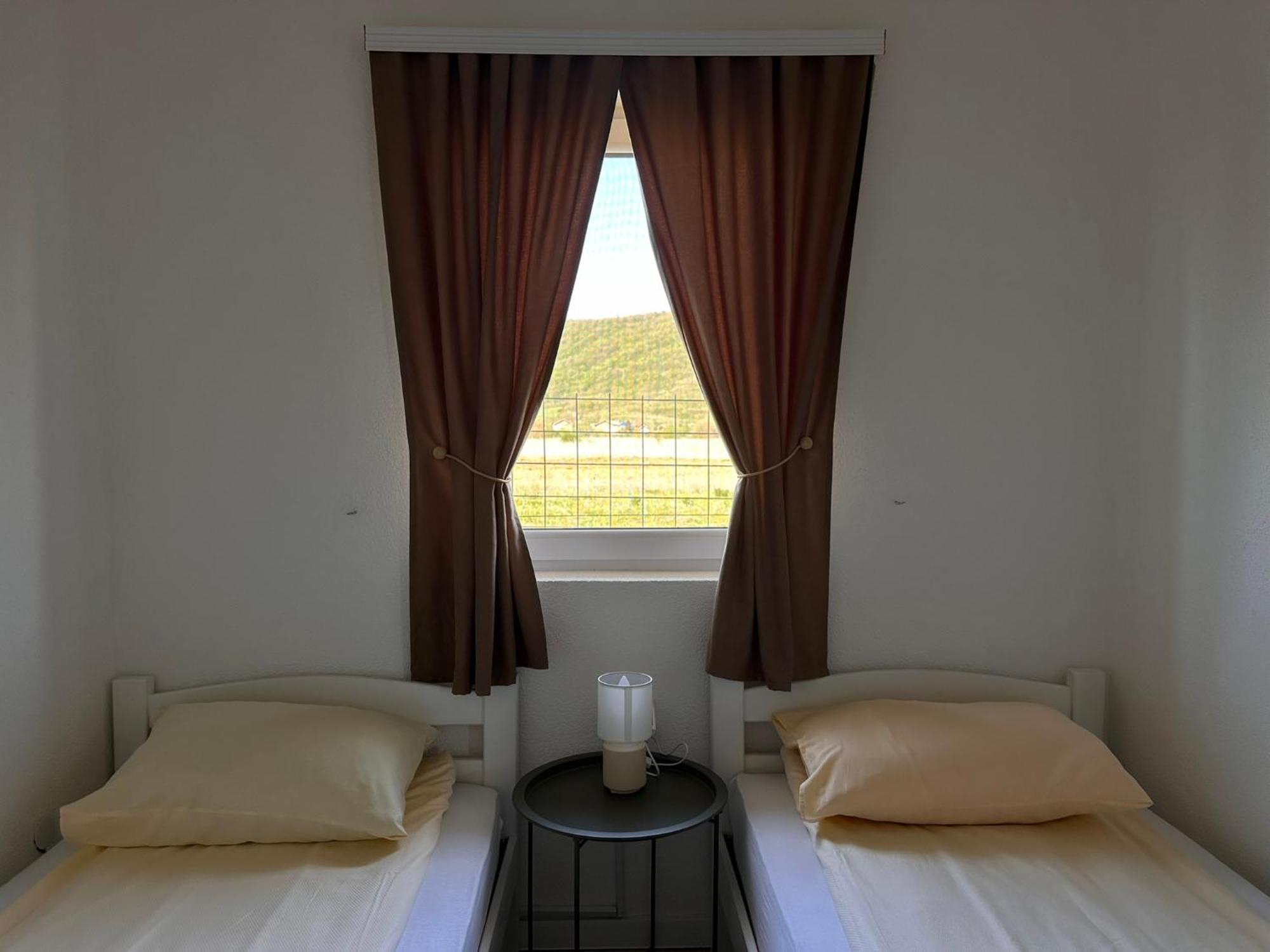 Holiday Home Emma Бихач Экстерьер фото