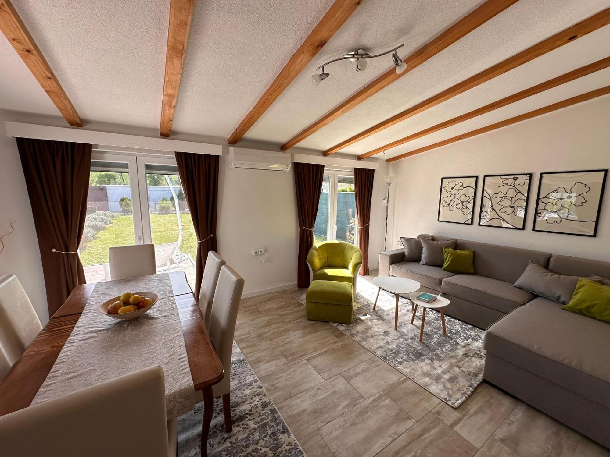 Holiday Home Emma Бихач Экстерьер фото